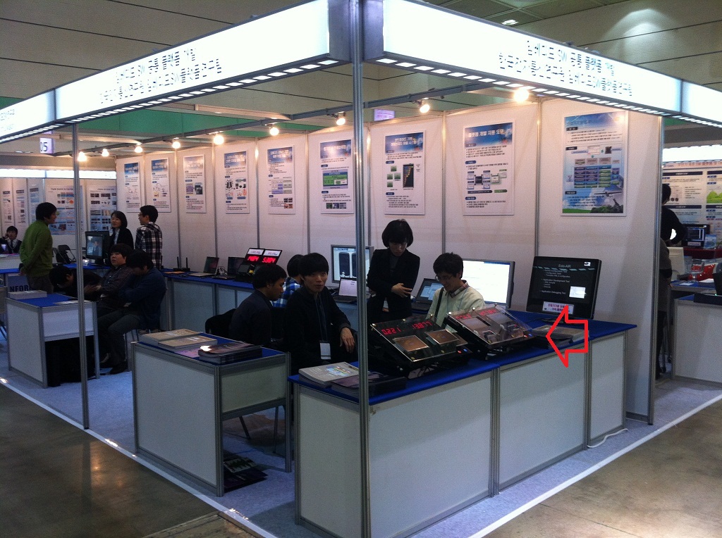 booth1.jpg